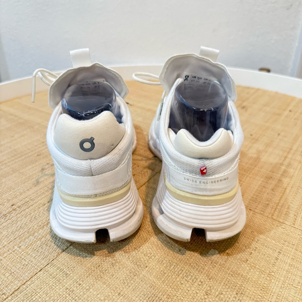 On Cloud Nova 2 White Women’s Running Shoes Size 8 - Picture 2 of 9